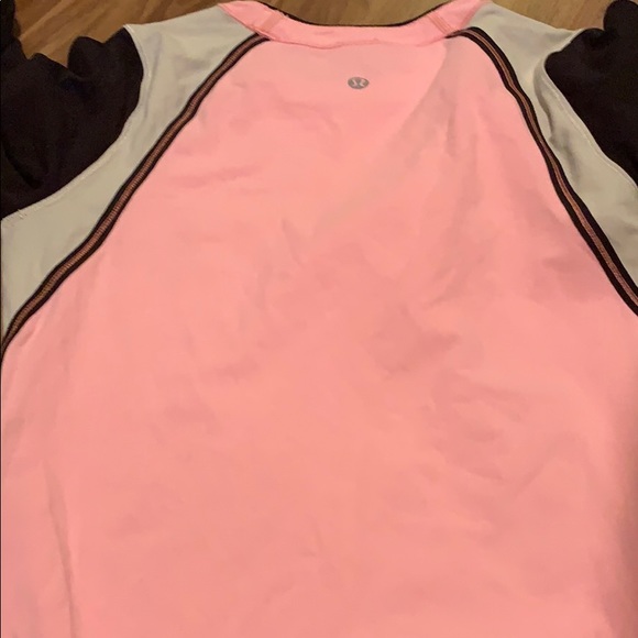 Lululemon long sleeve - Picture 4 of 4